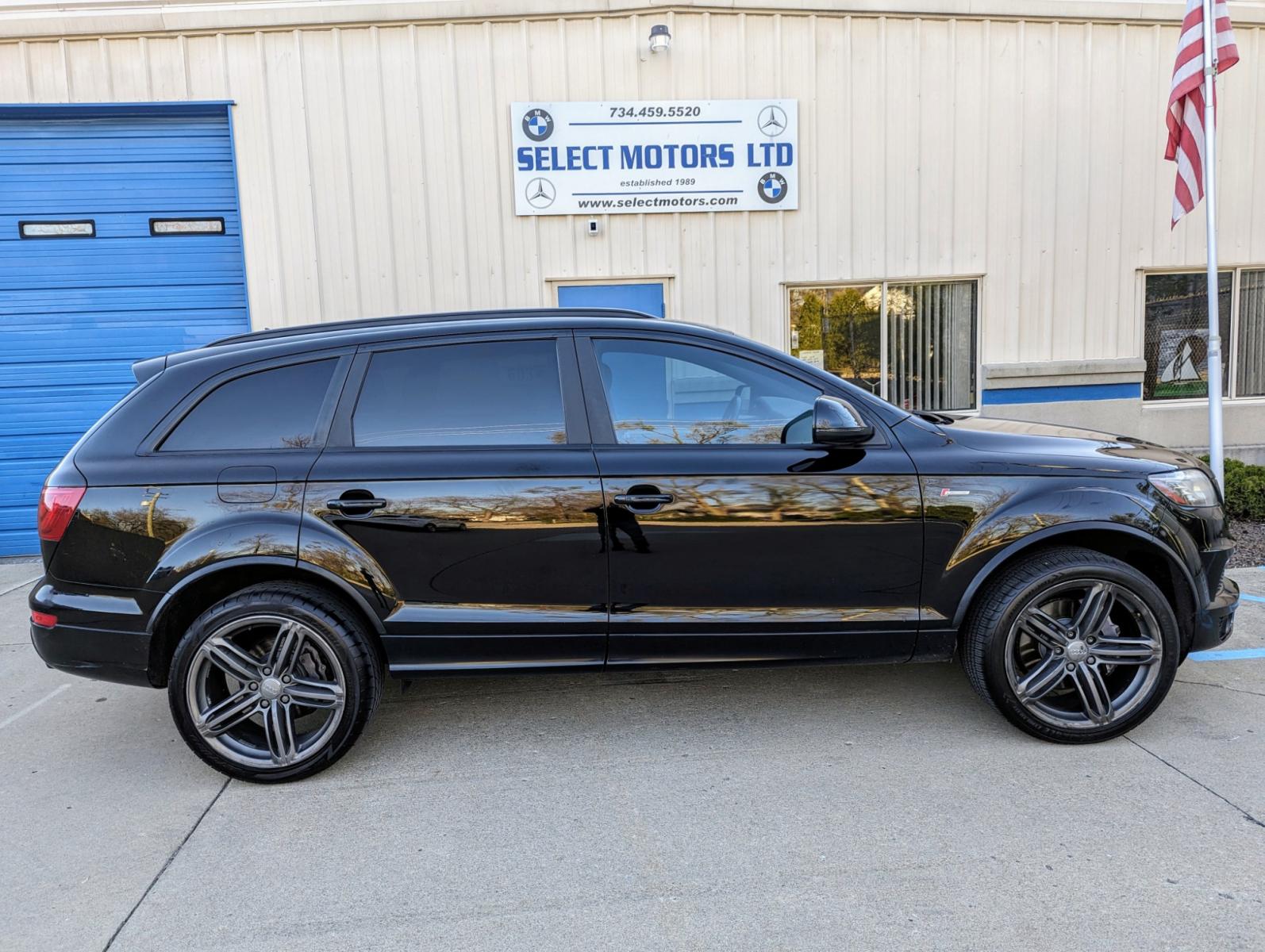 2015 Black /Black Leather Audi Q7 (WA1DGAFE5FD) with an 3.0L V6 F DOHC 24V engine, Automatic transmission, located at 603 Amelia Street, Plymouth, MI, 48170, (734) 459-5520, 42.378841, -83.464546 - Vehicles shown by appointment - Please call ahead - 734-459-5520, text 734-658-4573 or contact us via our web site at: http://www.selectmotors.com for complete Inventory, Photos, Videos and FREE Carfax Reports. 2015 Audi Q7 3.0T S Line Prestige. Black/black leather interior, 126K miles, a - Photo #13